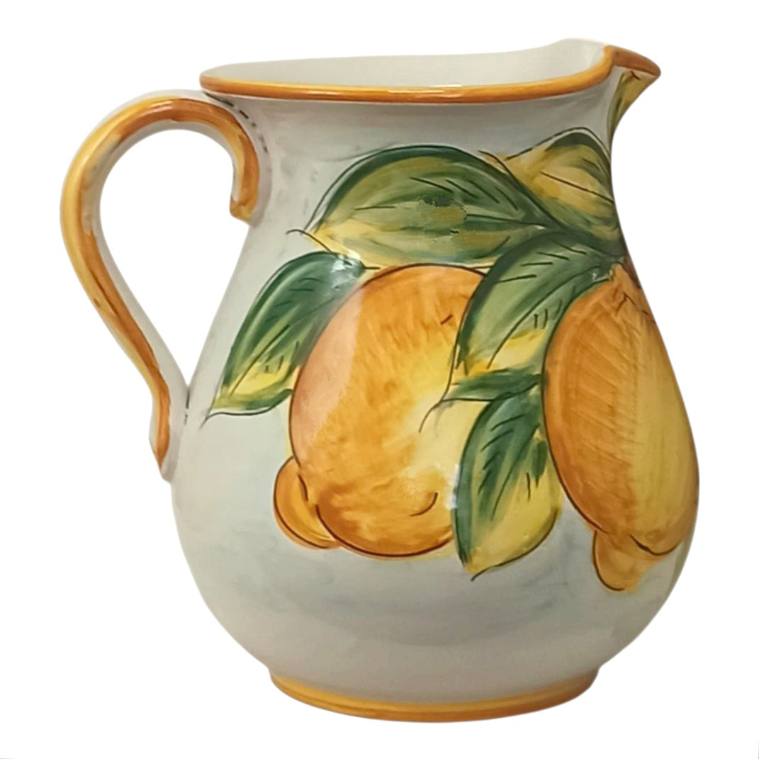 caraffa in ceramica siciliana