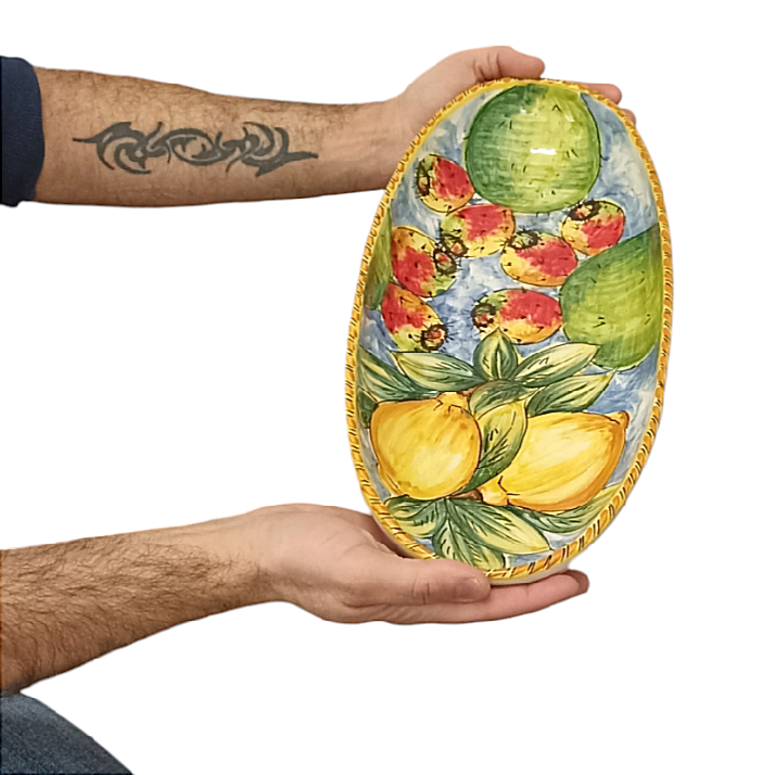 Piatto decorato a mano in Sicilia