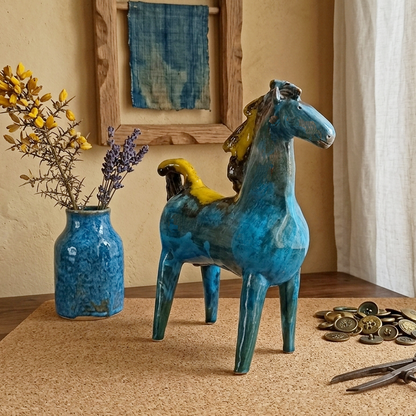Cavallo in ceramica