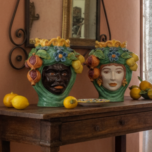 Teste di Moro in maiolica di Caltagirone
