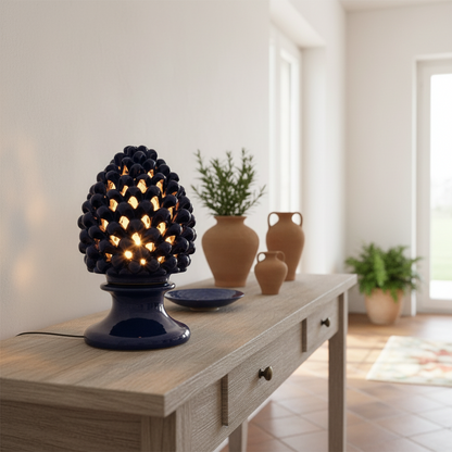 Lume traforato in ceramica di Sicilia 