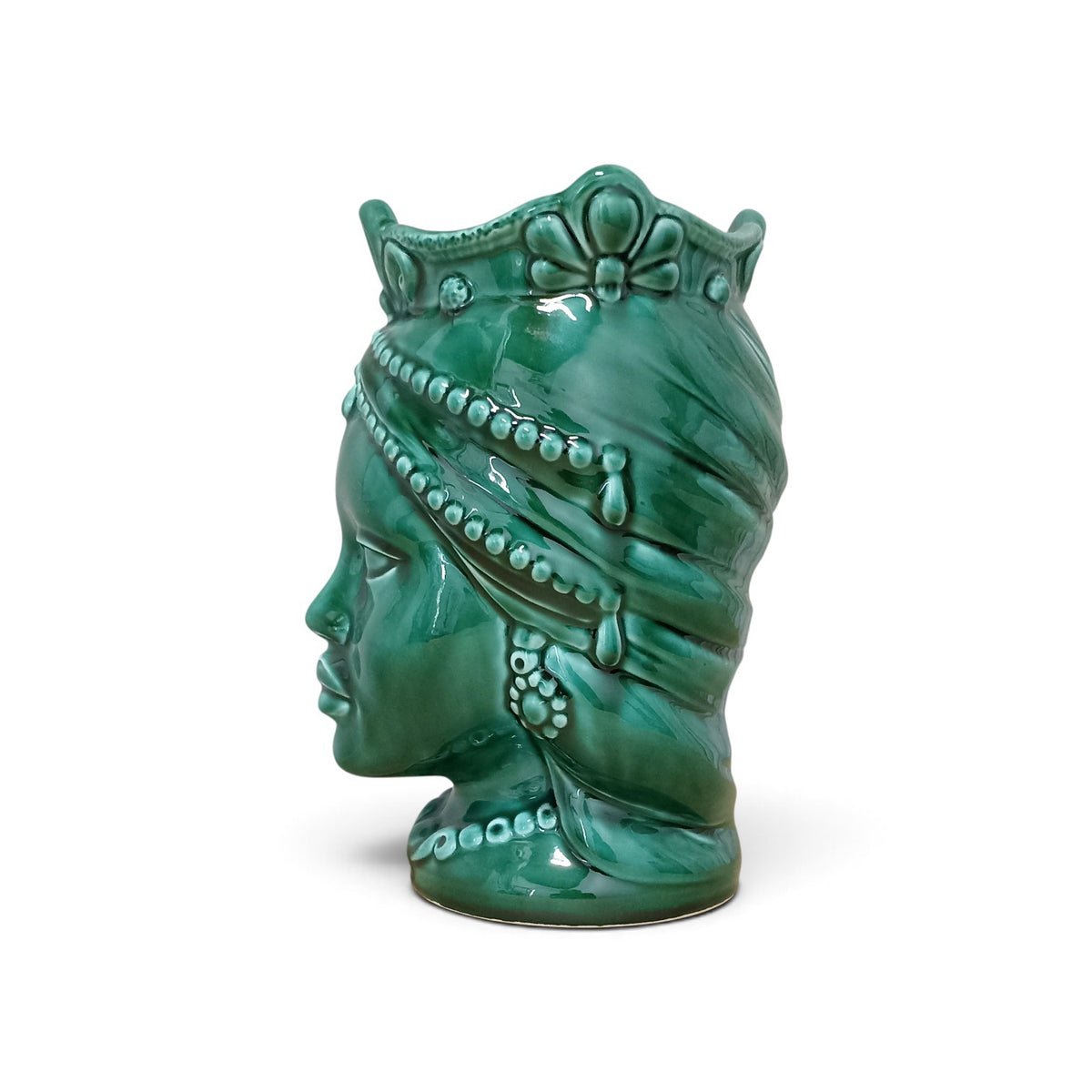 Moorish heads in majolica produced in Sicily