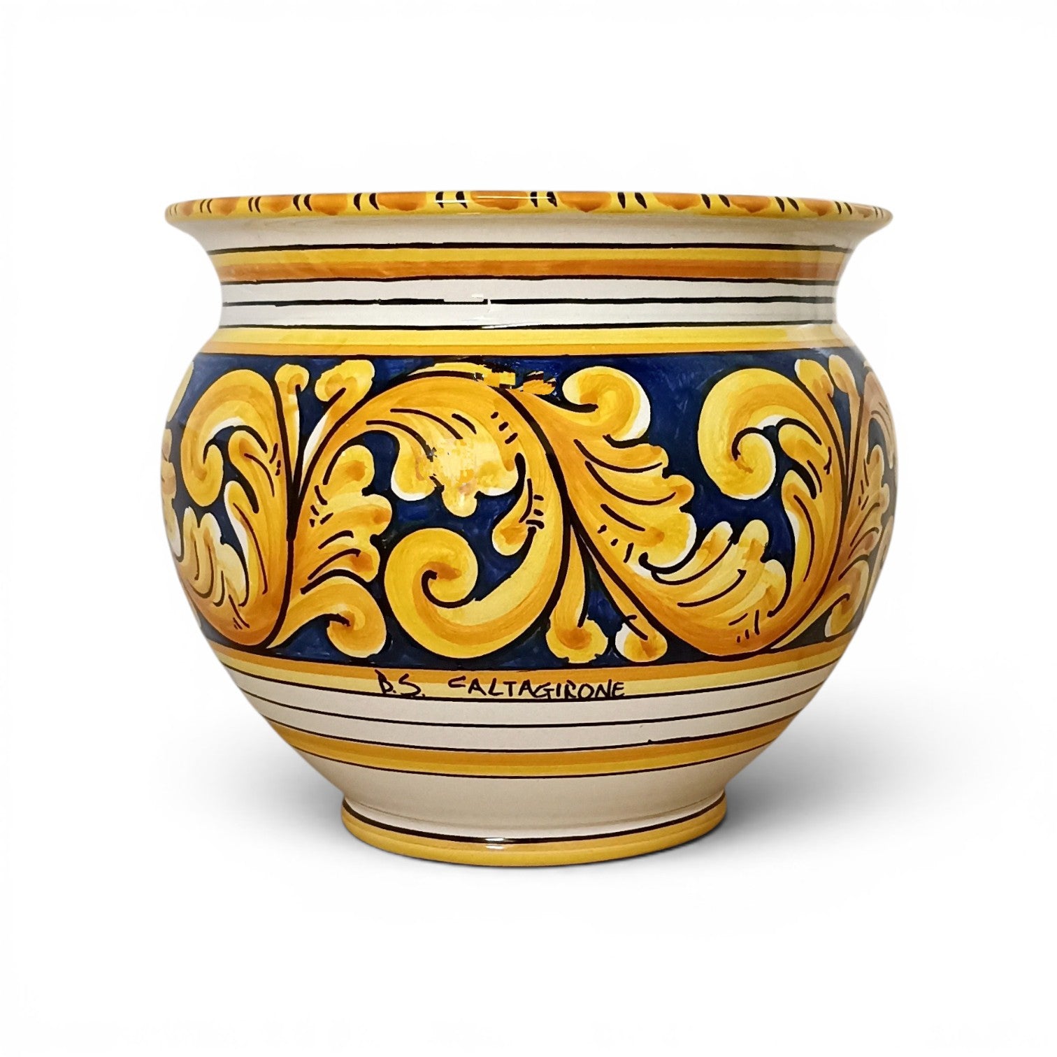 Sicilian ceramic saucer