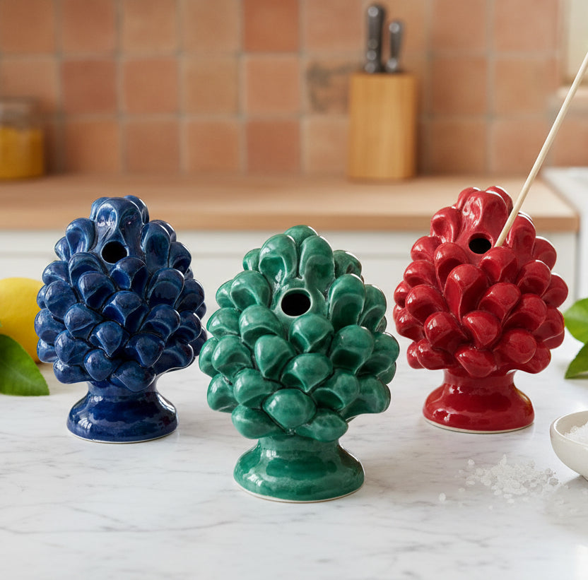 Siciliano pine cone Wedding Favor 