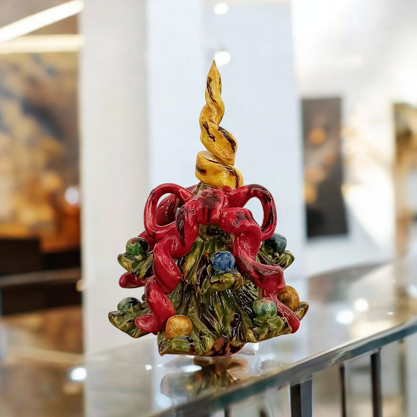 albero decorato in maiolica