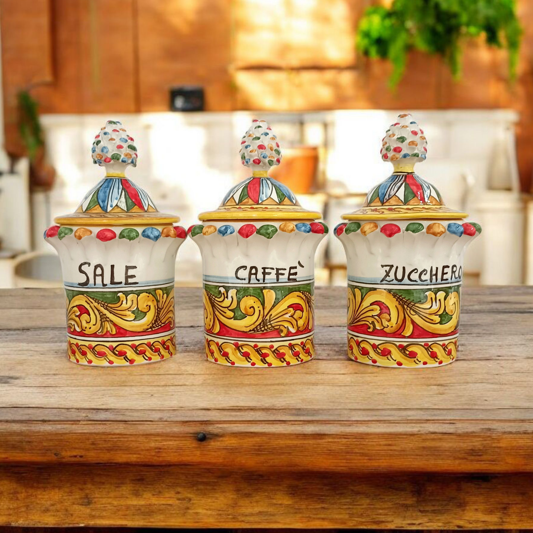 contenitori colorati in maiolica di caltagirone