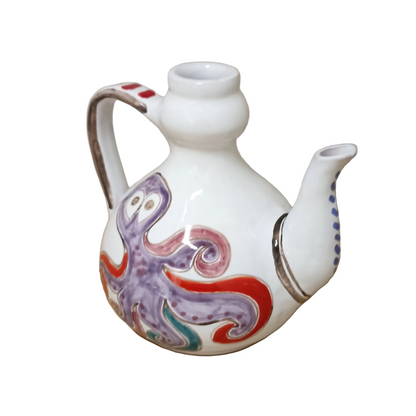 caraffa particolare in maiolica