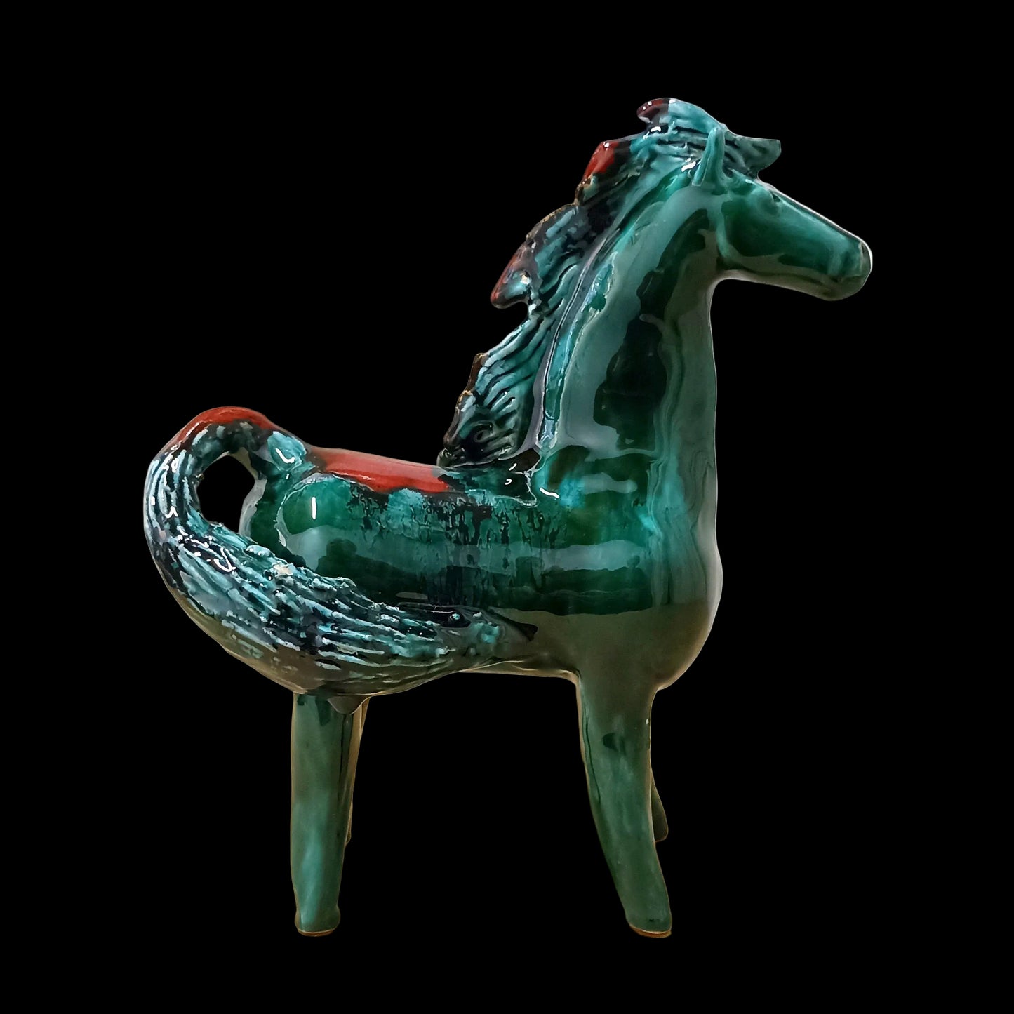 cavallo in ceramica da appoggio