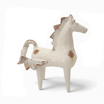 cavallo in ceramica fatto a mano