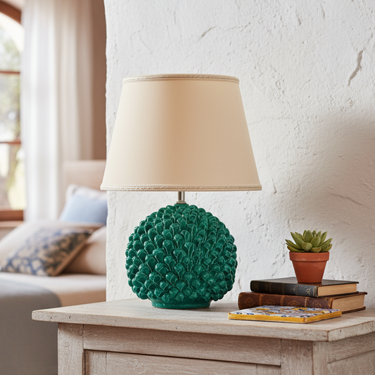 lume in maiolica siciliana di Caltagirone