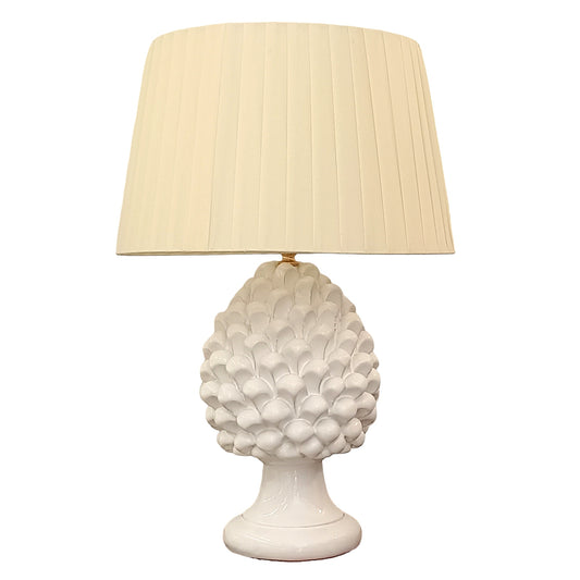 lampada pigna bianca in  ceramica di Caltagirone