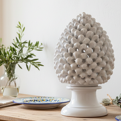 lampada in ceramica bianca