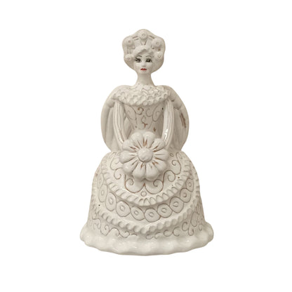 Matrangela in ceramica bianca di Santo Stefano di Camastra.
