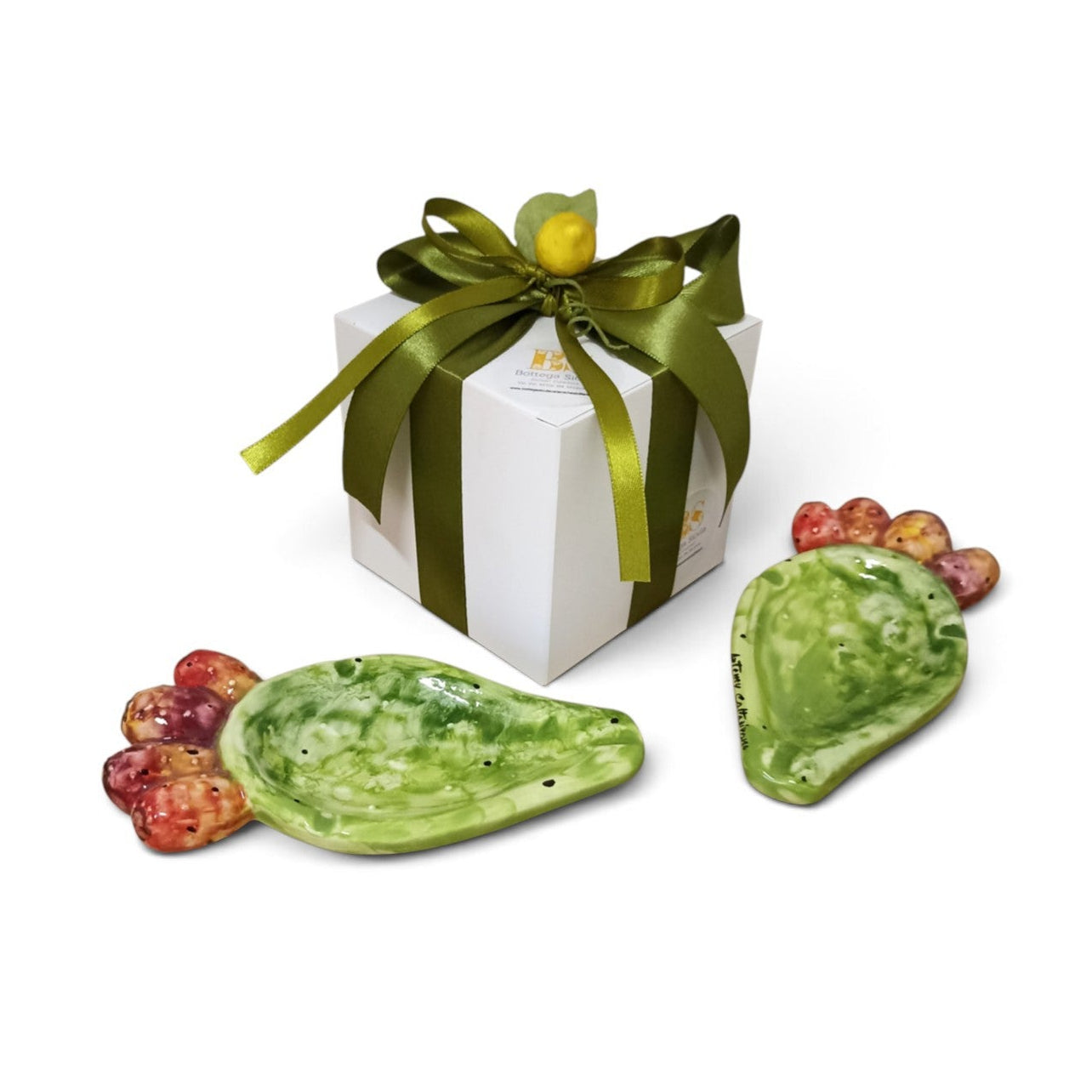 wedding favor in sicilian ceramic from caltagirone