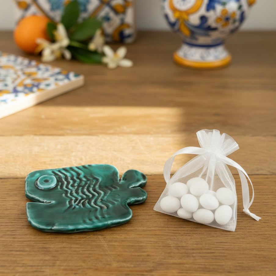 pesciolino in ceramica per bomboniera