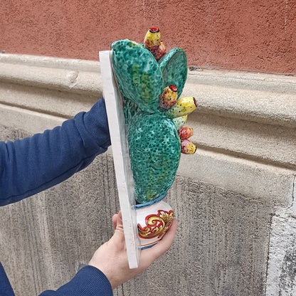 cactus da parete in ceramica di sciacca