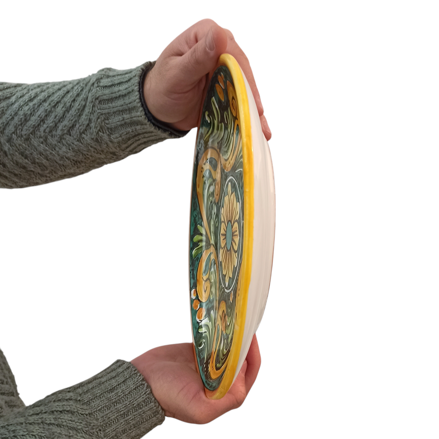 piatto di Caltagirone decorato a mano