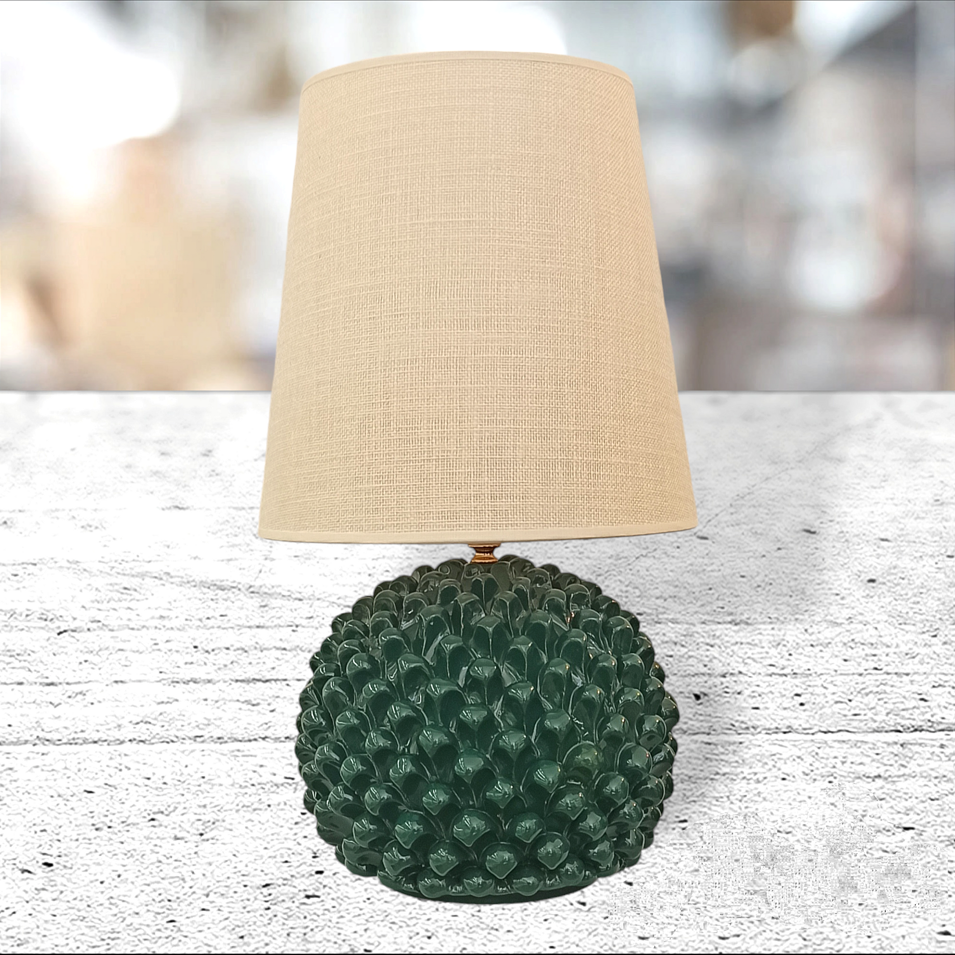 lampada moderna in ceramica siciliana di caltagirone