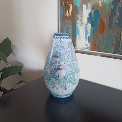 vaso decorato ceramica siciliana caltagirone 