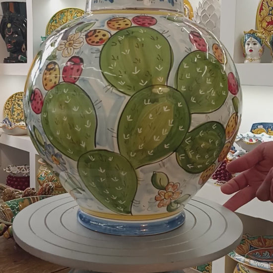 porta fiori in ceramica siciliana decorato