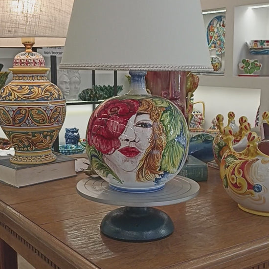 lampada in maiolica di Sicilia