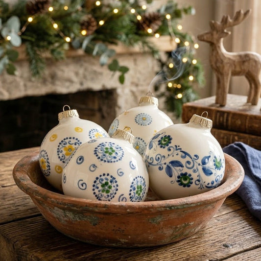 sfera artigianale in ceramica siciliana