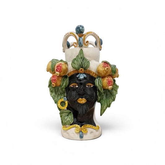 moro di caltagirone con frutta