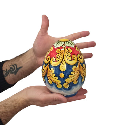uovo in ceramica siciliana decorato a mano