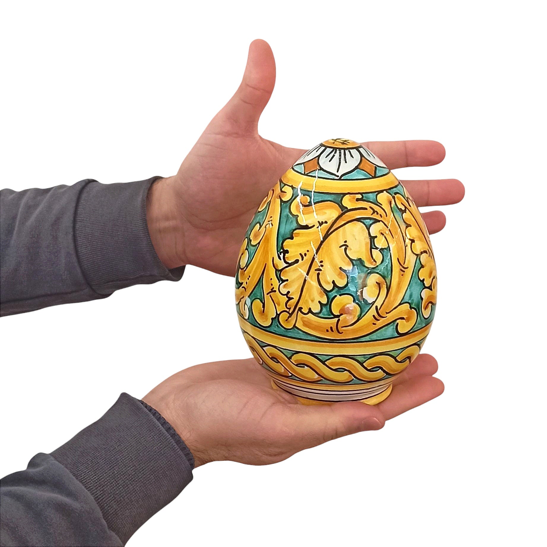 uovo in ceramica siciliana decorata a mano
