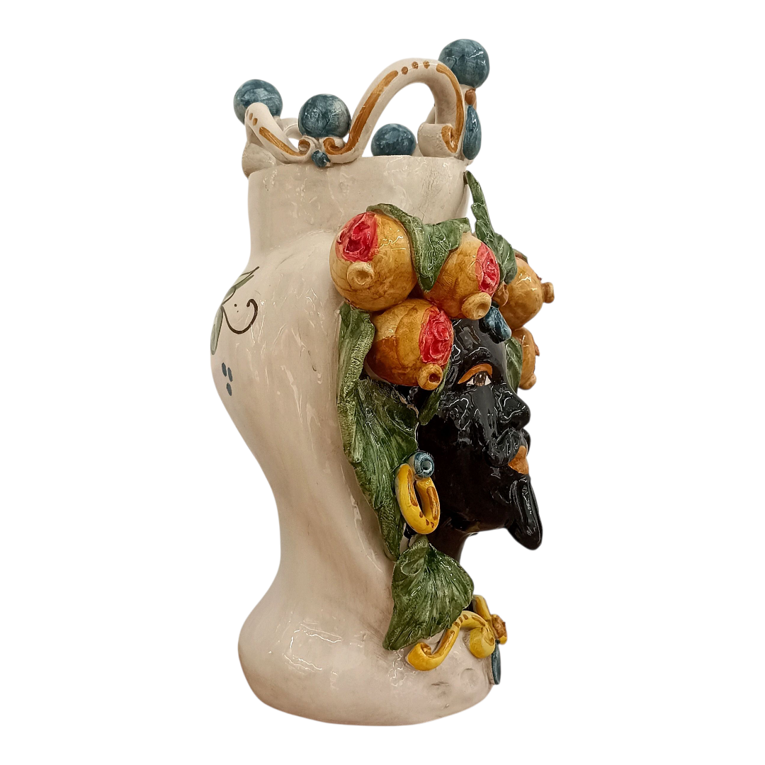 testa moro con frutta